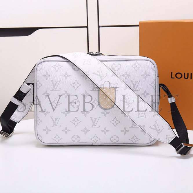 LOUIS VUITTON OUTDOOR MESSENGER M30243 (29.5*20*10.5cm)